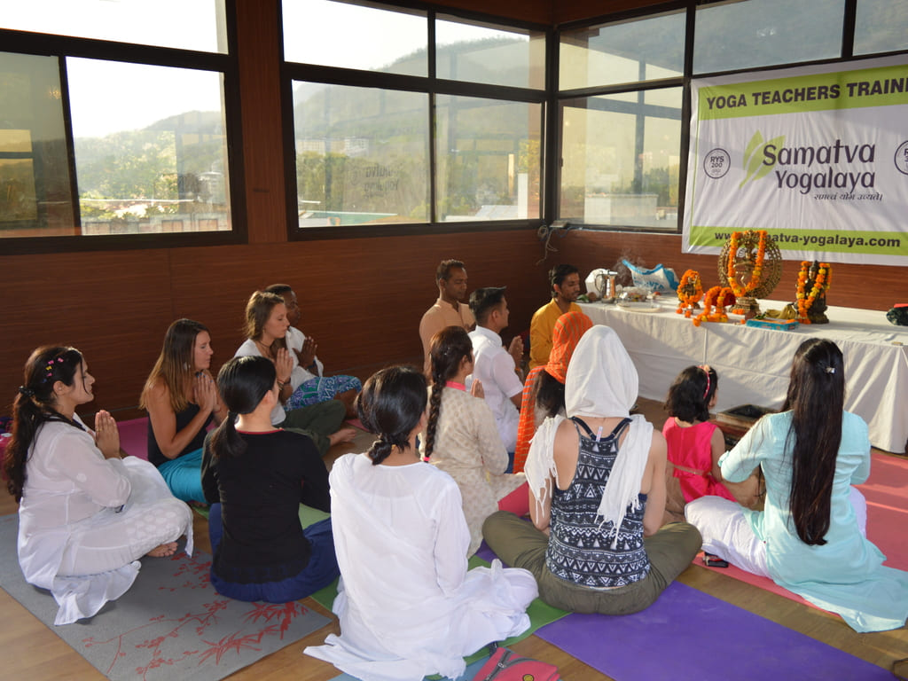 Yoga Teacher Training in Small Groups is Advantageous
